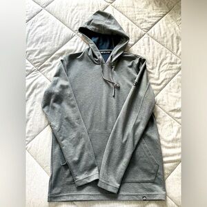 Men’s S Travis Mathew Hoodie